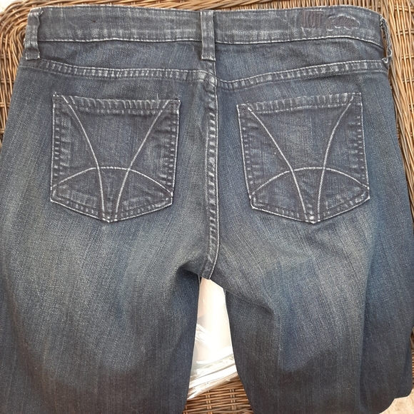 🛍 KUT Denim- (SOFTEST ever)..”Elizabeth” flared Dk blue “distressed” & TALL!🥳 - Picture 2 of 6